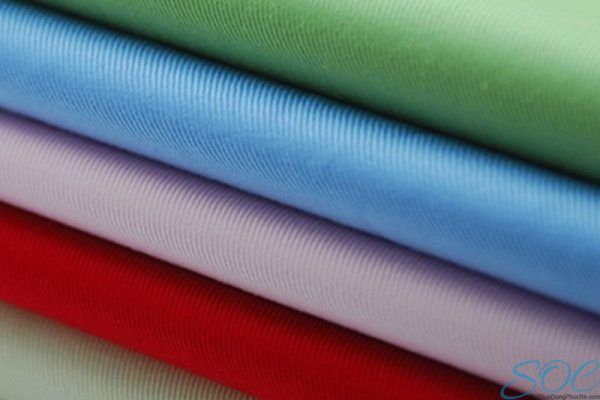 Tìm hiểu về chất liệu vải may áo thun đồng phục cổ trụ