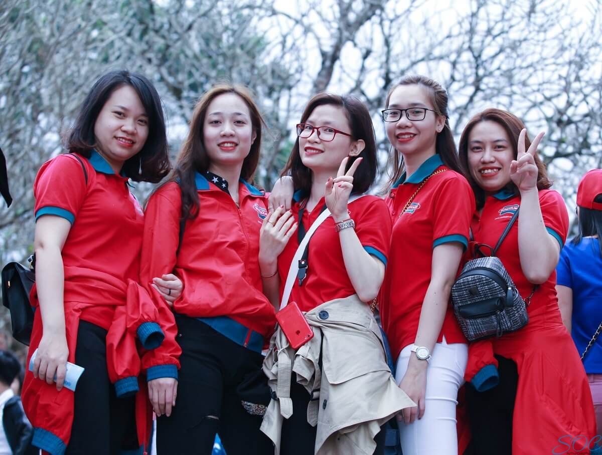 May áo thun đồng phục cổ trụ giá rẻ tại quận Phú Nhuận